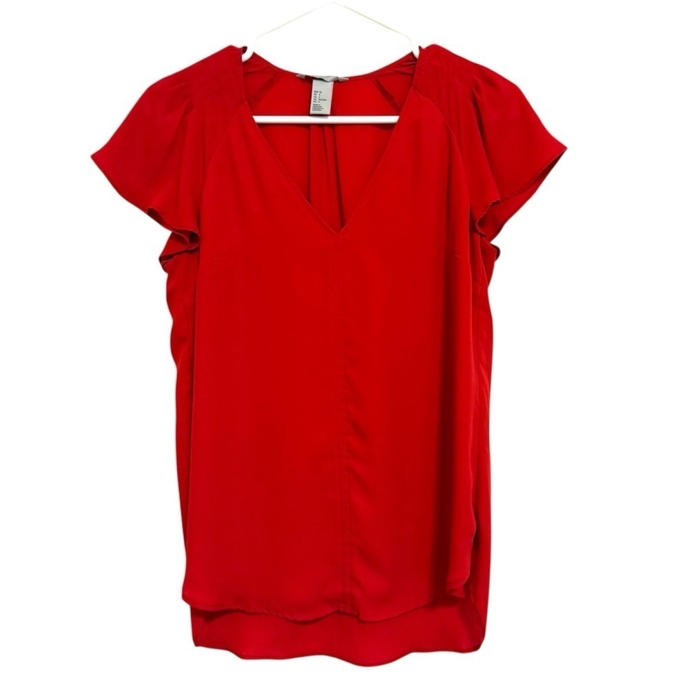 2/$15 H&M - Red V-Neck Short Sleeve Blouse – Size 6